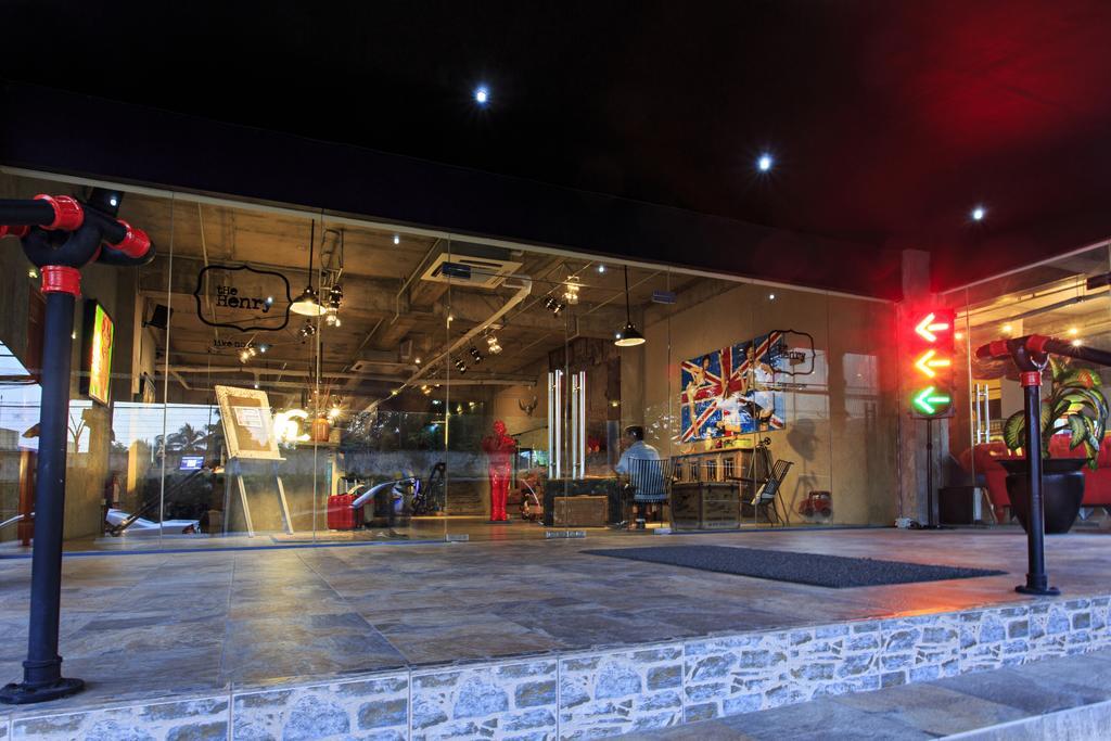 The Henry Hotel Cebu Exterior foto