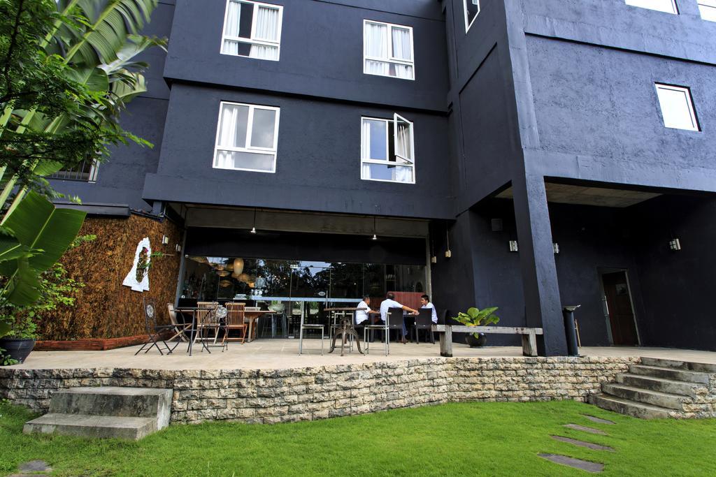 The Henry Hotel Cebu Exterior foto