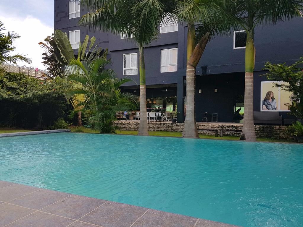 The Henry Hotel Cebu Exterior foto